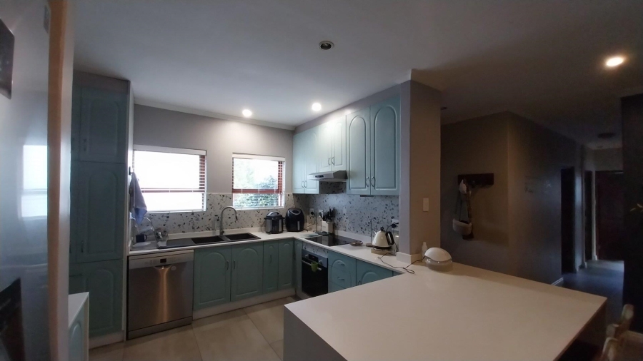 To Let 3 Bedroom Property for Rent in D